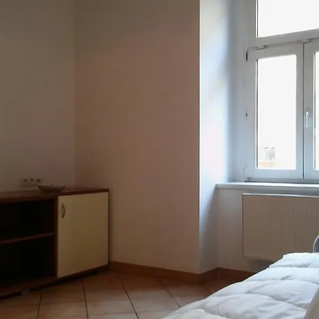 Plzenska 26
