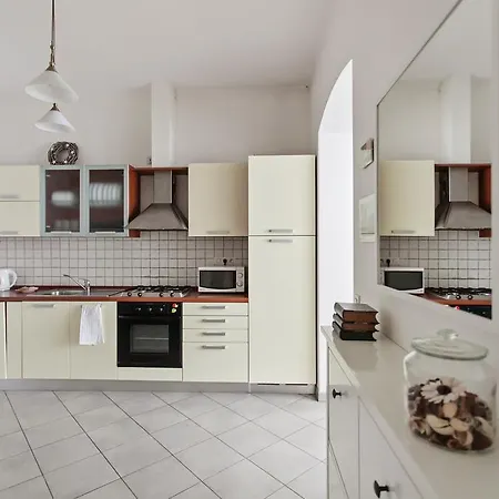 Apartmán Plzenska 26 *